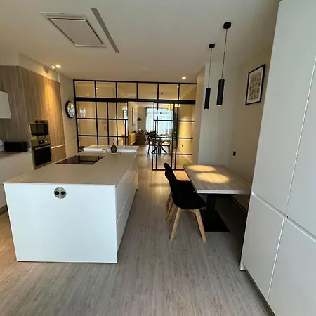 Maison Du Centre By Oktheway Apartment